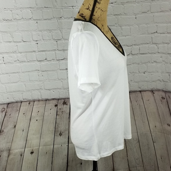 NWT VS Pink perfect v-neck bling tee size L - Picture 8 of 8